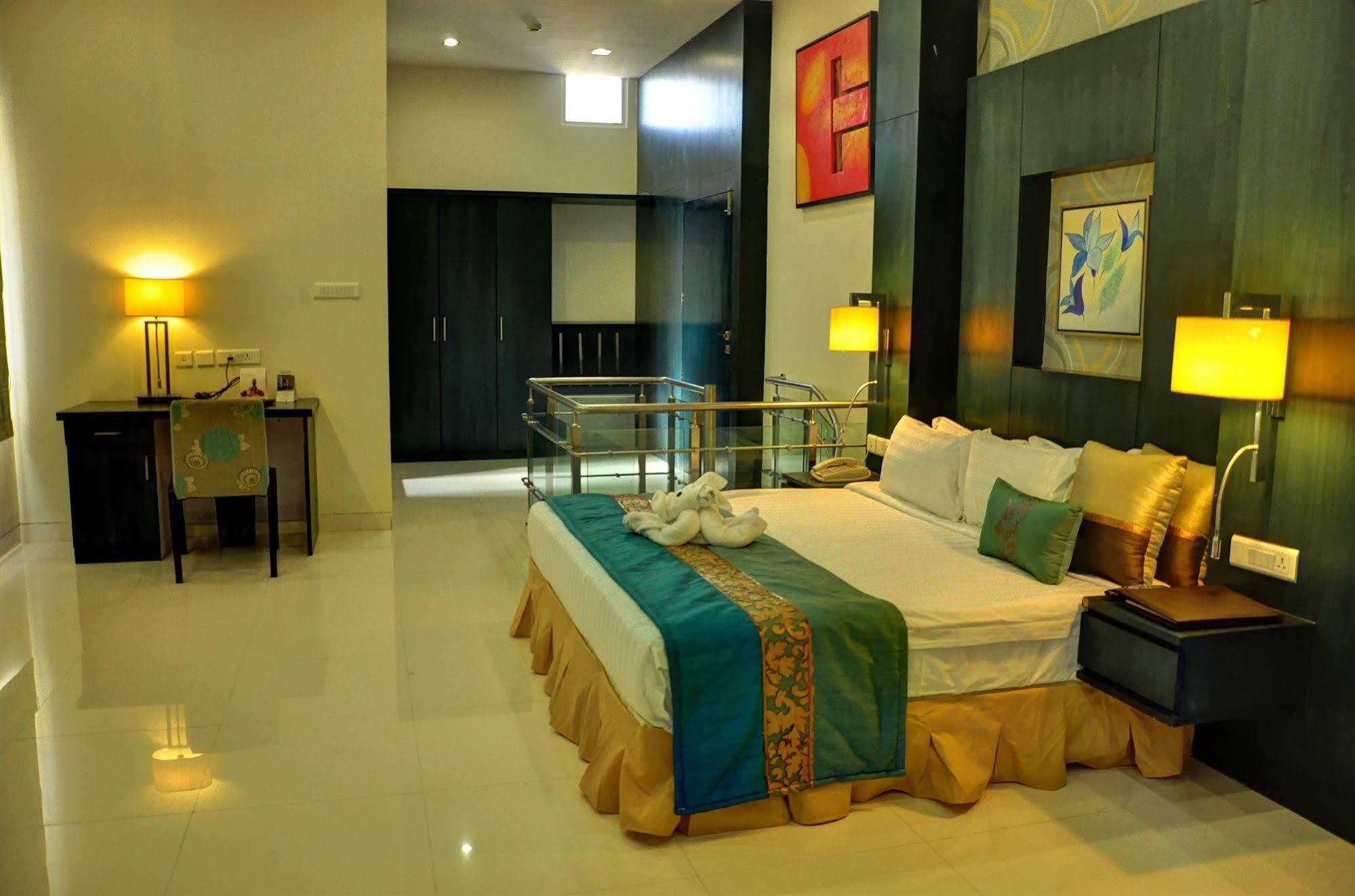 Manasarovar - The Fern Hyderabad Exterior foto