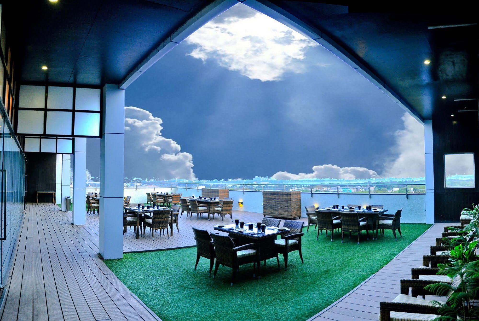 Manasarovar - The Fern Hyderabad Exterior foto
